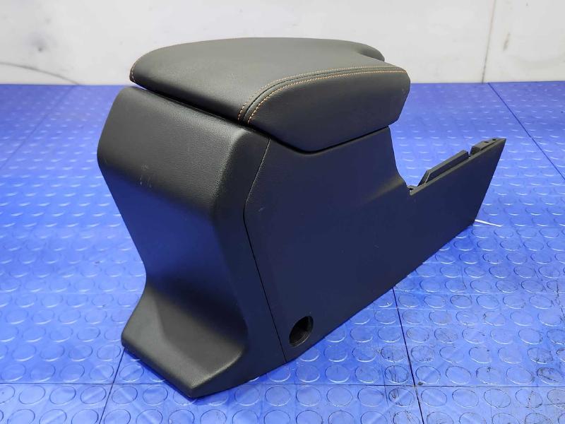2019 Subaru Crosstrek Front Console