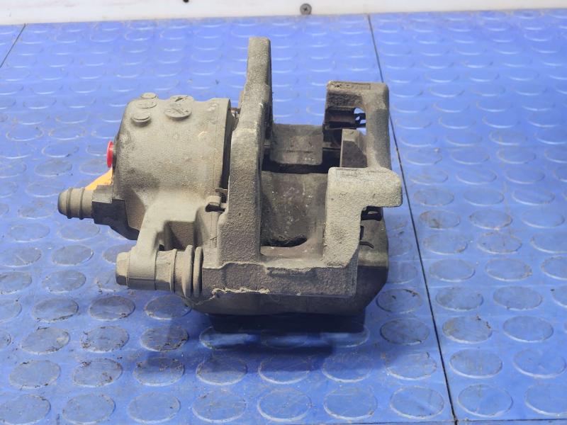2014 Toyota Prius Caliper