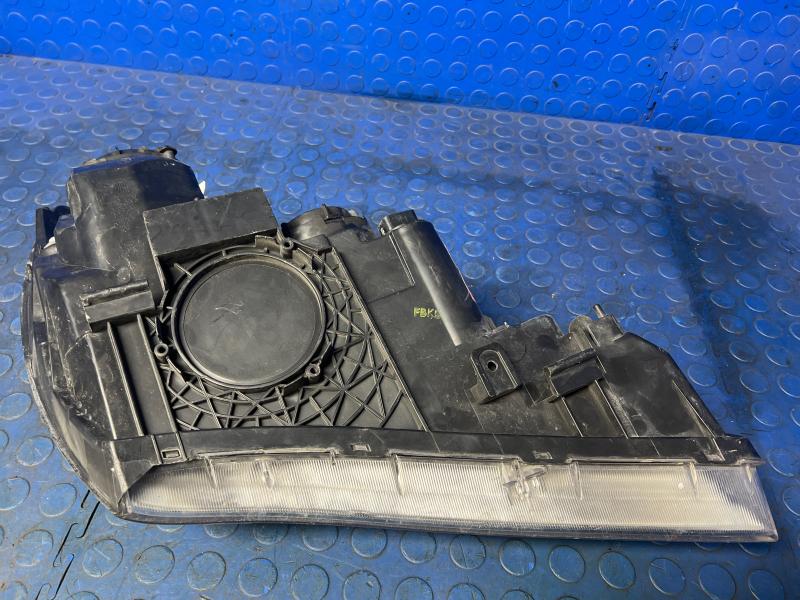 2010 Genesis Genesis Headlamp Assembly