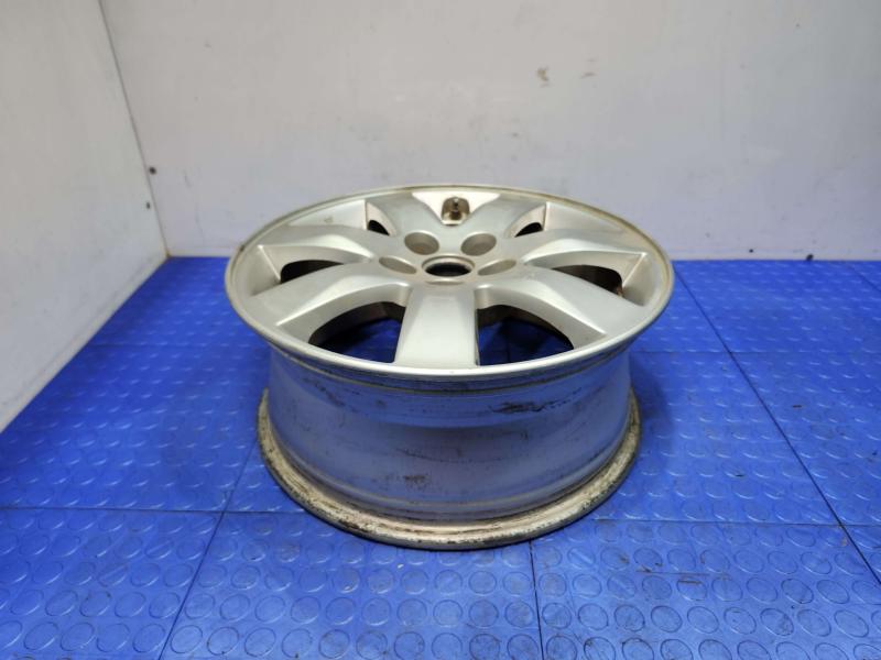 2016 Kia Sedona Wheel