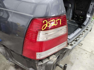 2005 Volkswagen Jetta Tail Light Assembly