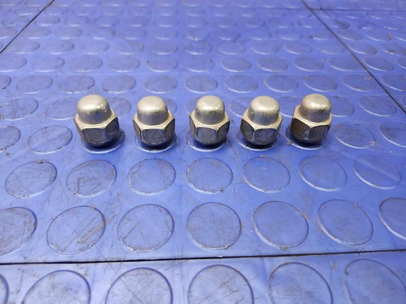 2016 Hyundai Tucson Lug Nuts