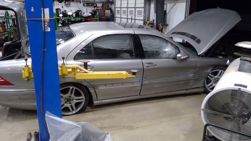 2006 Mercedes S-Class Front Door