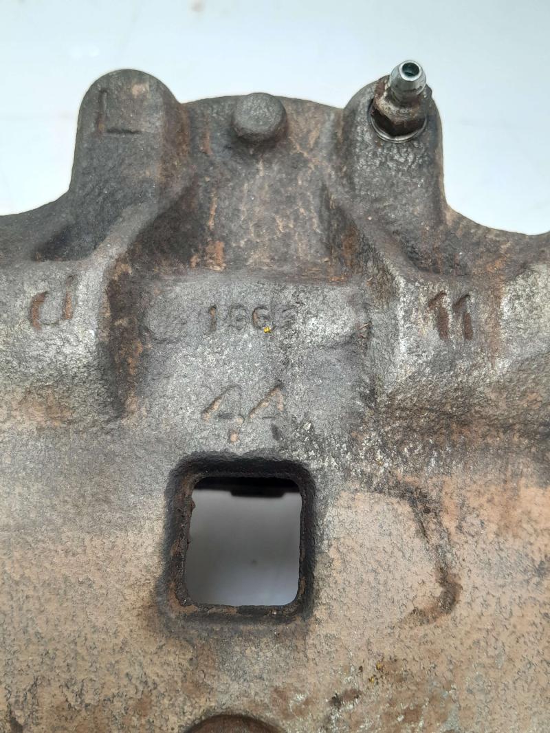 2013 - 2019 Nissan Sentra Front Brake Caliper Assembly RH Passenger Side OEM 410013SG0A