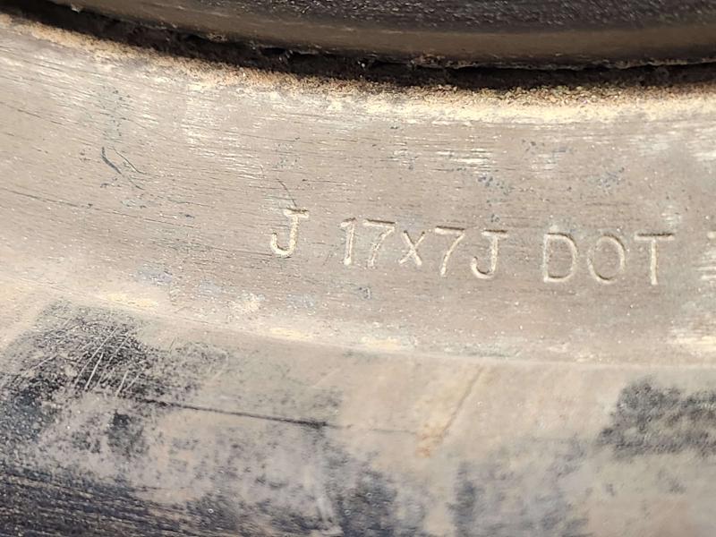 2016 Nissan Rogue Wheel