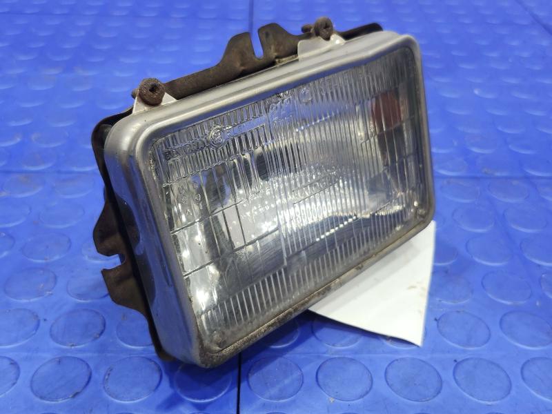 1988-1993 Isuzu NPR Right Outer Headlight Lamp Assembly OEM Passenger Side ,RH