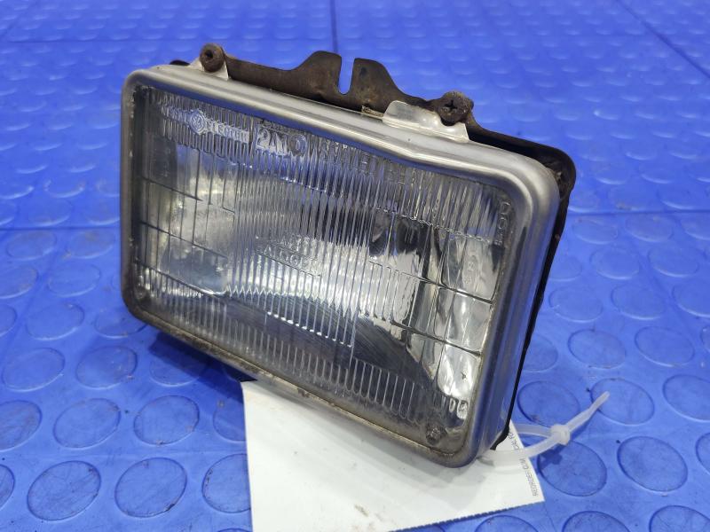 1988-1993 Isuzu NPR Right Outer Headlight Lamp Assembly OEM Passenger Side ,RH