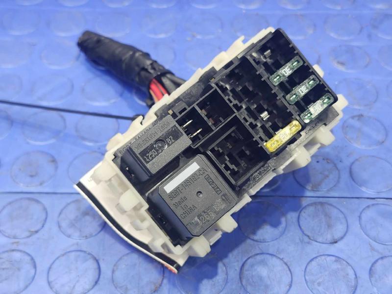 2011-2013 Volvo XC60 Cabin Fuse Box Relay Junction Block Genuine OEM
