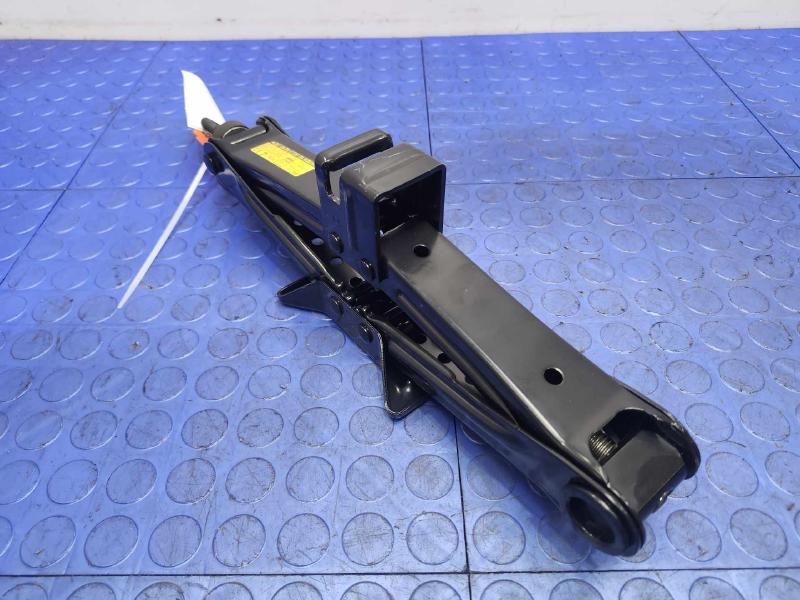 2013 Lexus GS 350 Jack Assembly