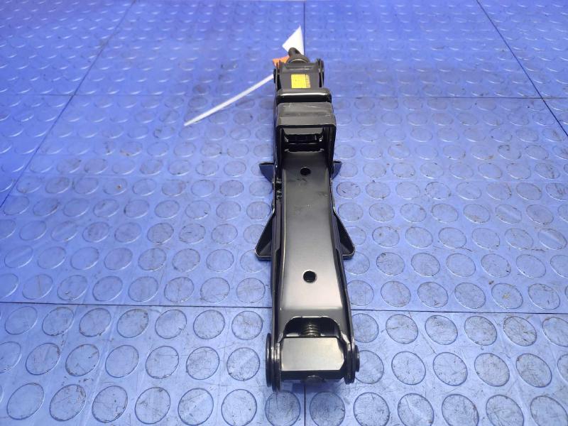 2013 Lexus GS 350 Jack Assembly