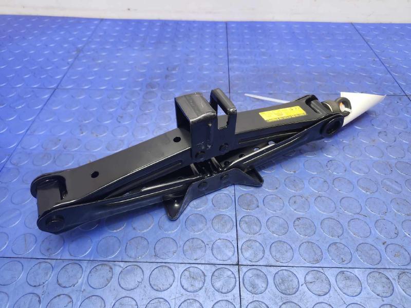 2013 Lexus GS 350 Jack Assembly