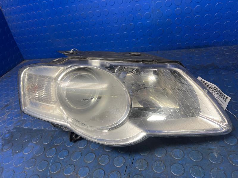 2006 Volkswagen Passat Headlamp Assembly