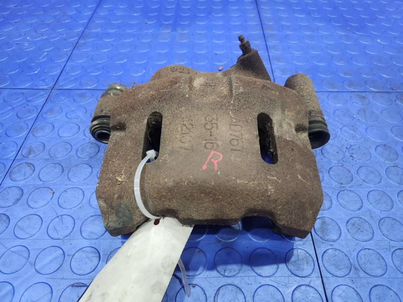 1992 Isuzu NPR Caliper