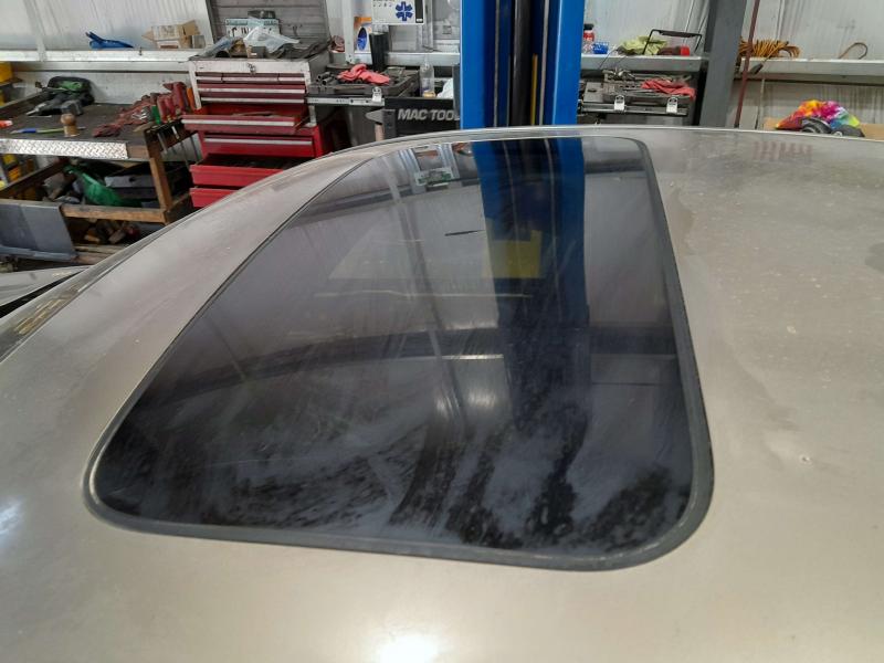 2009 Honda Accord Roof Glass (Glass Only)