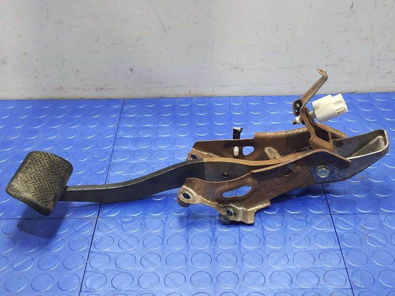 2014-2019 Toyota Corolla Sedan Brake Pedal Assembly Genuine OEM 47101-02520