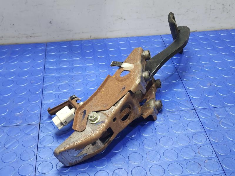 2014-2019 Toyota Corolla Sedan Brake Pedal Assembly Genuine OEM 47101-02520