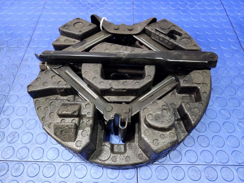 2016 Ford Focus Jack Assembly