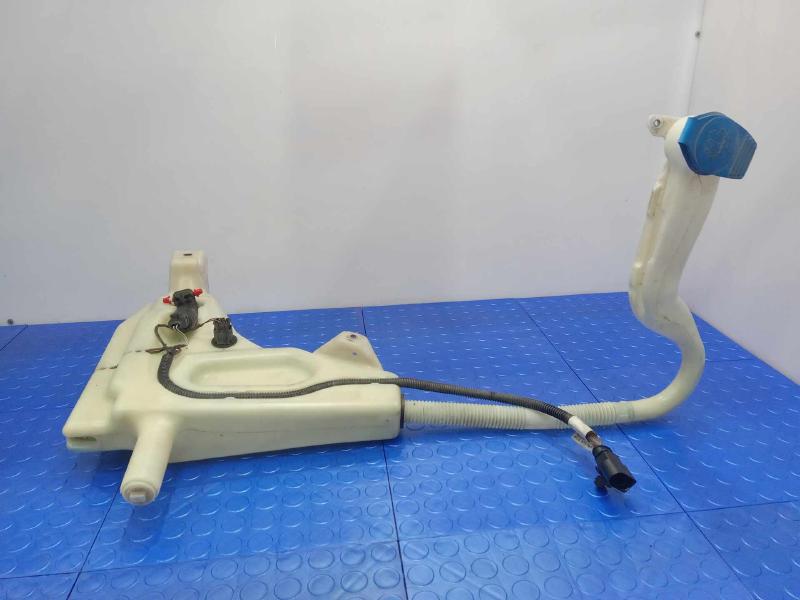 2015 Audi Q7 Washer Bottle