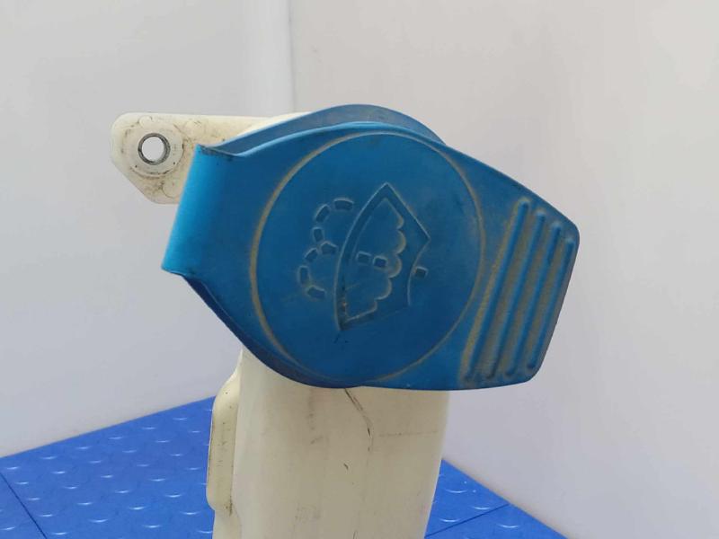 2015 Audi Q7 Washer Bottle