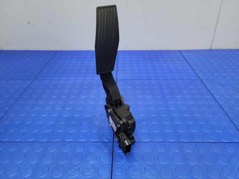 2014 Chevrolet Cruze Pedal Assembly