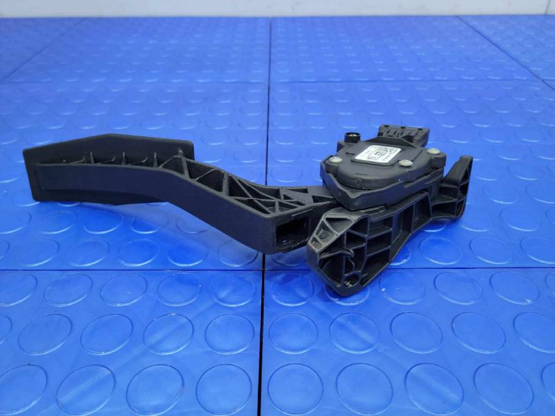 2014 Chevrolet Cruze Pedal Assembly