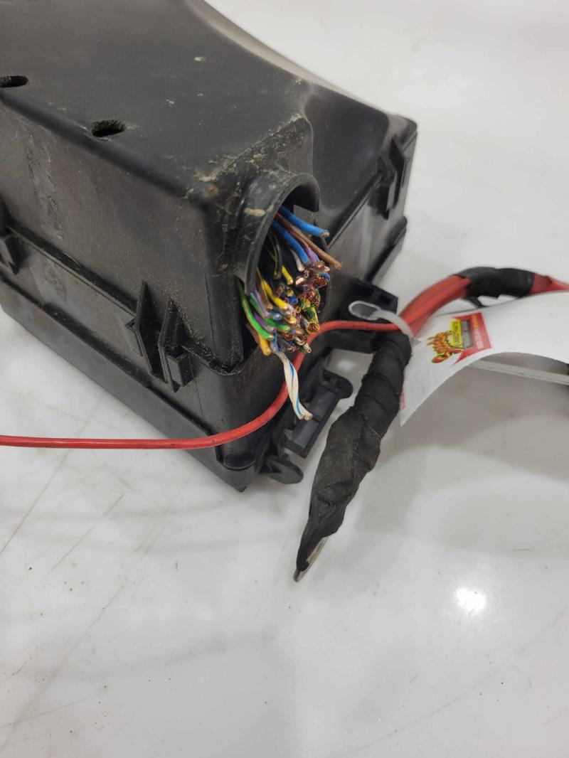 2014 Ford Escape Engine Fuse Box