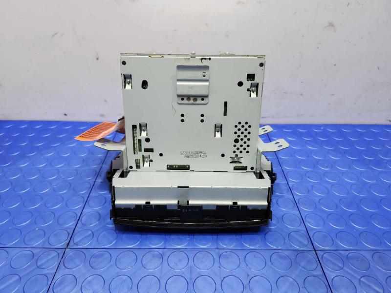 2013 Hyundai Santa Fe Audio & Visual Equip.(Radio)