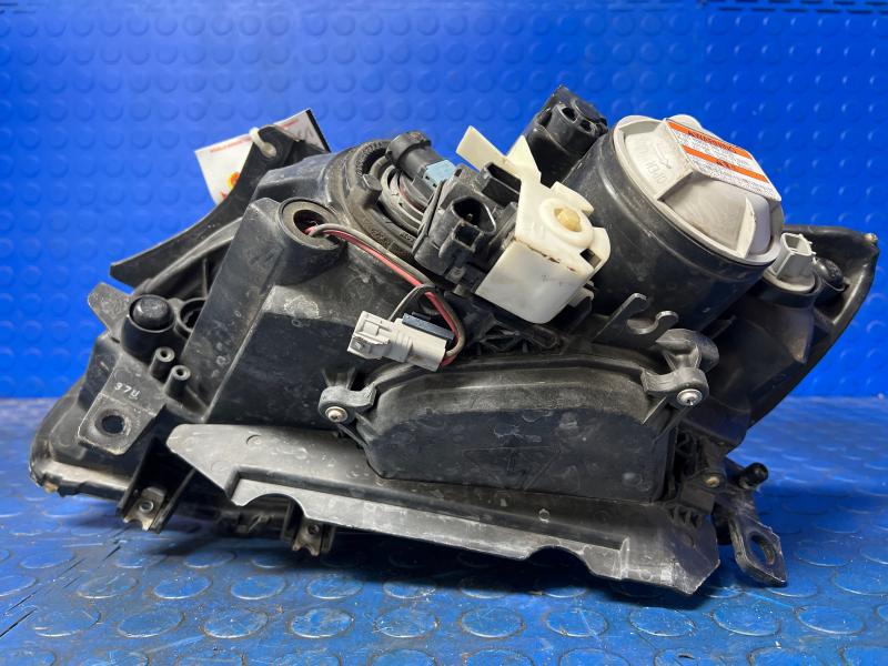 2004 Mazda RX8 Headlamp Assembly