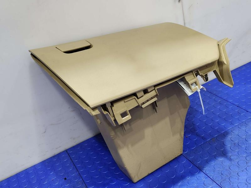 2010 Mazda Mazda3 Glove Box