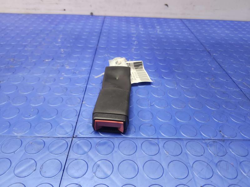 2019 Chevrolet Silverado 3500 Front Seat Belt