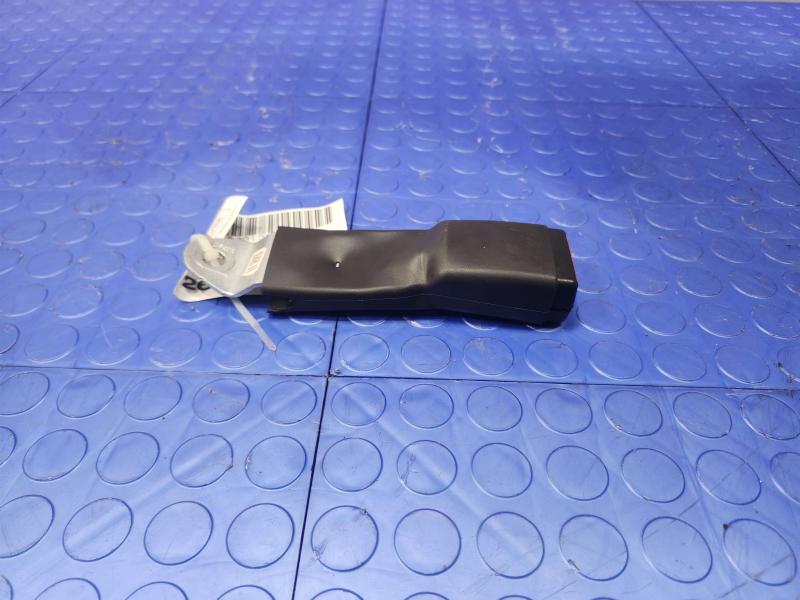 2019 Chevrolet Silverado 3500 Front Seat Belt