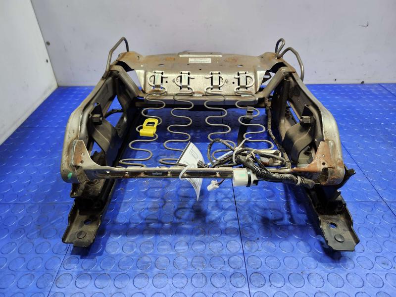 2014 Nissan Maxima Seat Track