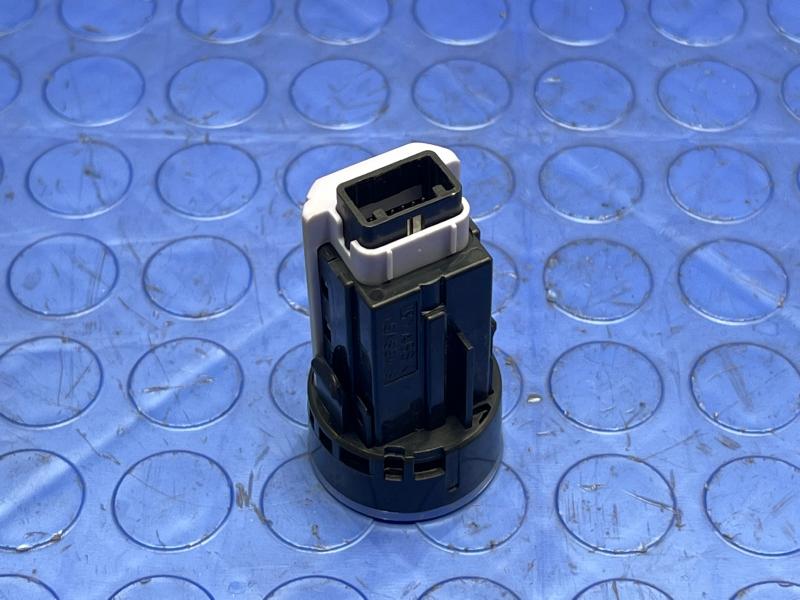 2014-2018 Subaru Forester Keyless Ignition Push Button Switch OEM 83031FJ004