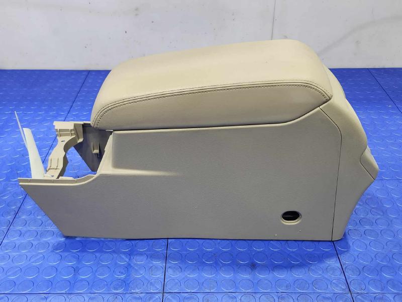 2018 Subaru Legacy Front Console
