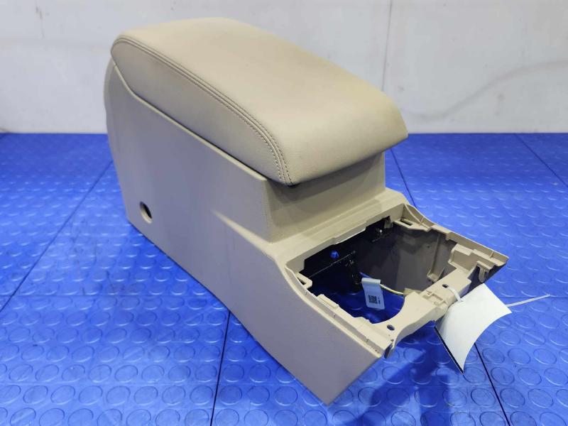 2018 Subaru Legacy Front Console
