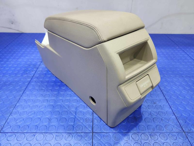 2018 Subaru Legacy Front Console