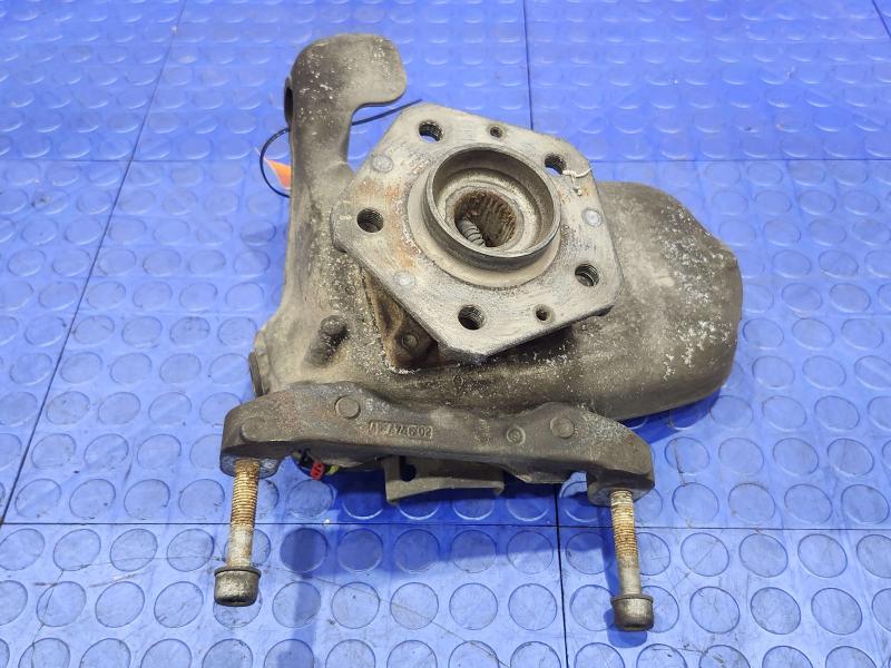 2011 Maserati Quattroporte Spindle Knuckle Front