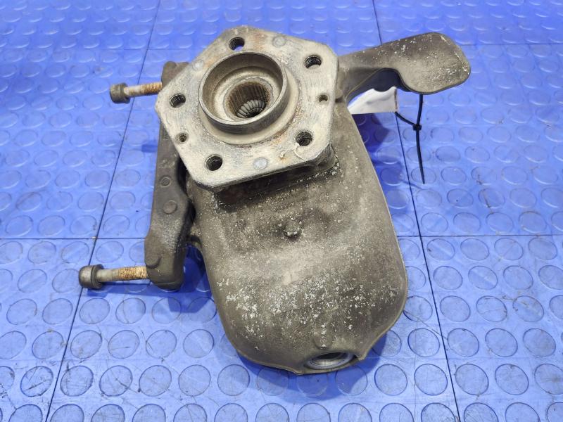 2011 Maserati Quattroporte Spindle Knuckle Front