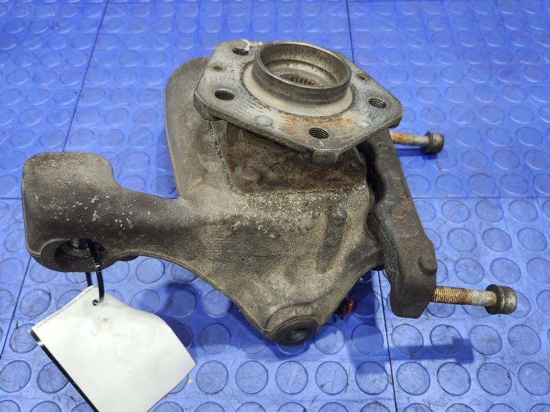 2011 Maserati Quattroporte Spindle Knuckle Front