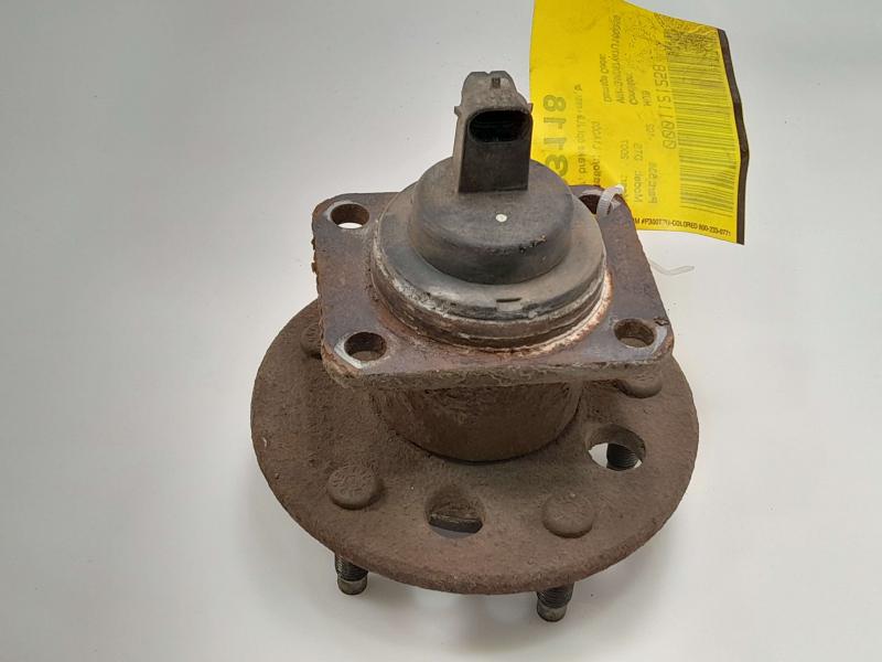 2007 Cadillac DTS Hub