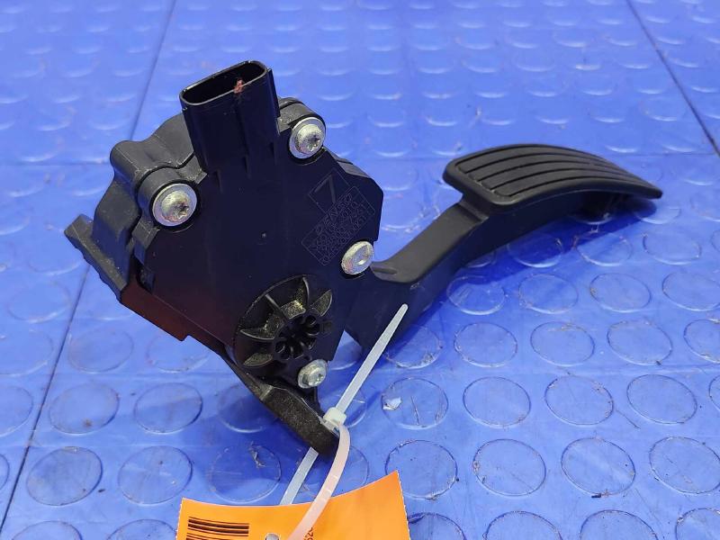 2014-2016 Subaru Forester Accelerator Pedal Assembly Genuine OEM 36010FJ010