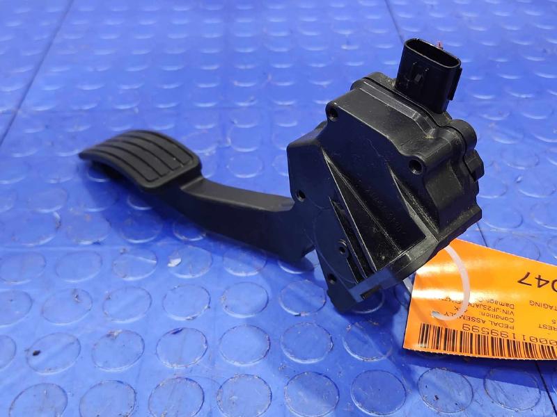 2014-2016 Subaru Forester Accelerator Pedal Assembly Genuine OEM 36010FJ010