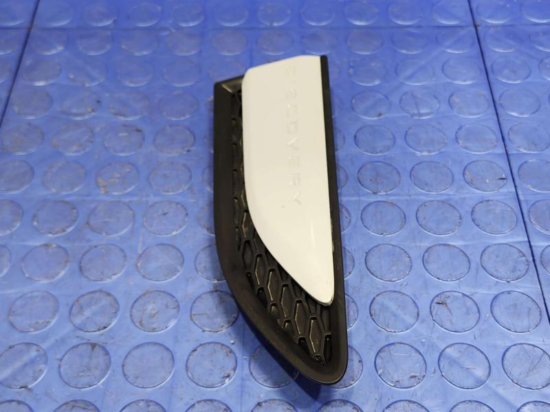 2020 Land Rover Discovery Sport Fender Moulding