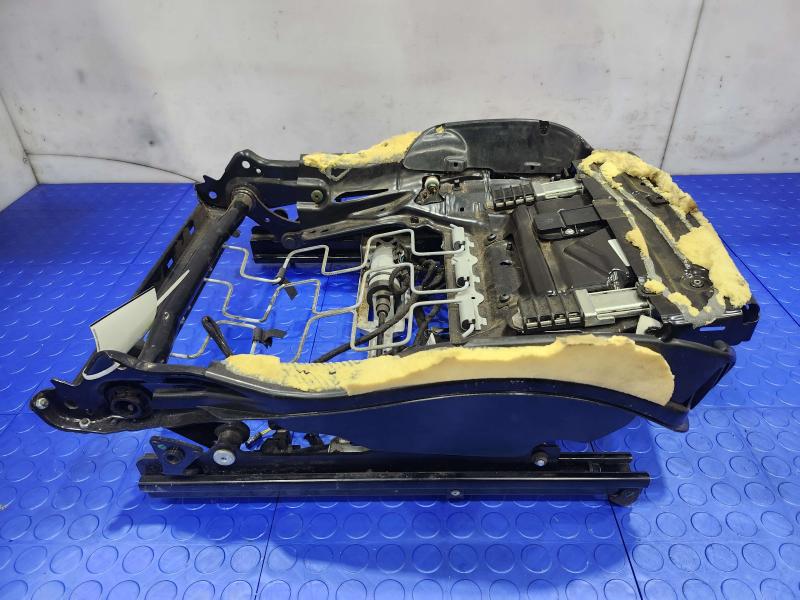2015 Porsche Panamera Seat Track