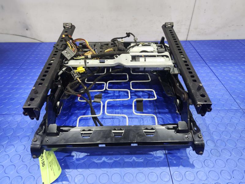 2015 Porsche Panamera Seat Track