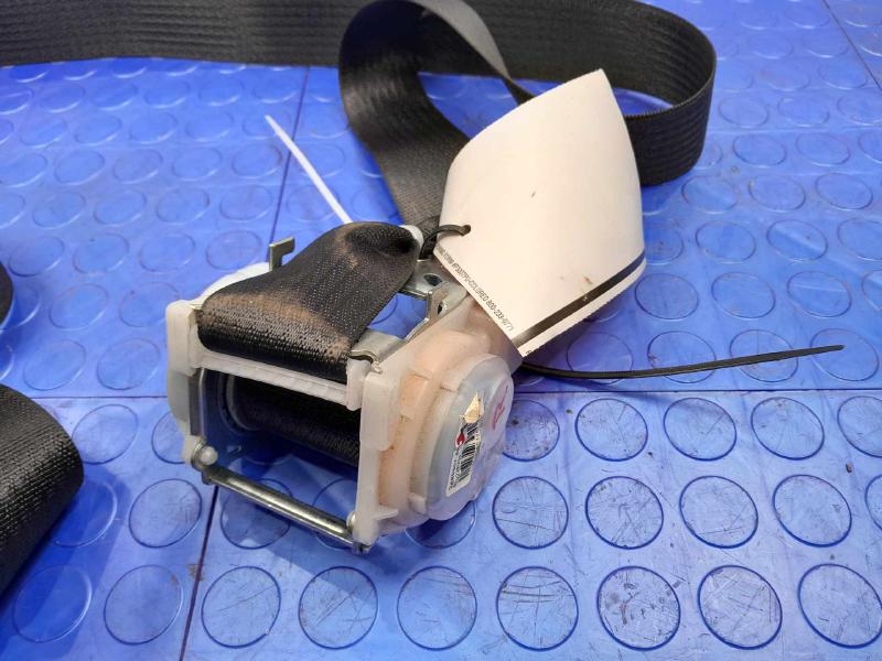 2015 Ford Mustang Rear Seat Belt