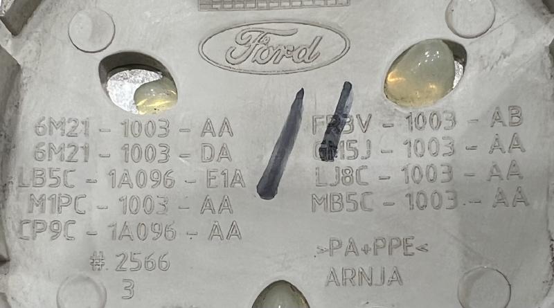 2020 Ford Edge Center Cap