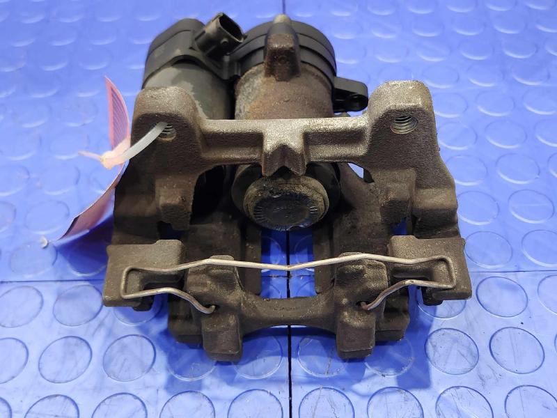 2016 Lincoln MKX Caliper
