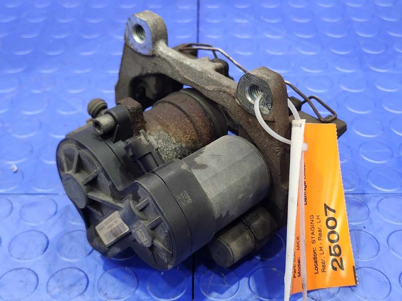 2016 Lincoln MKX Caliper