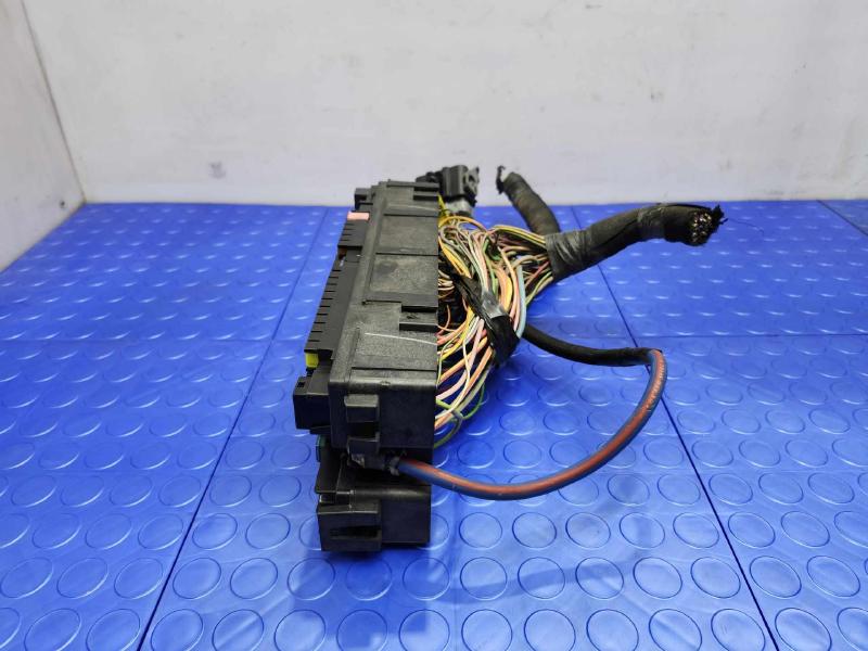2013 Ford Taurus Engine Fuse Box